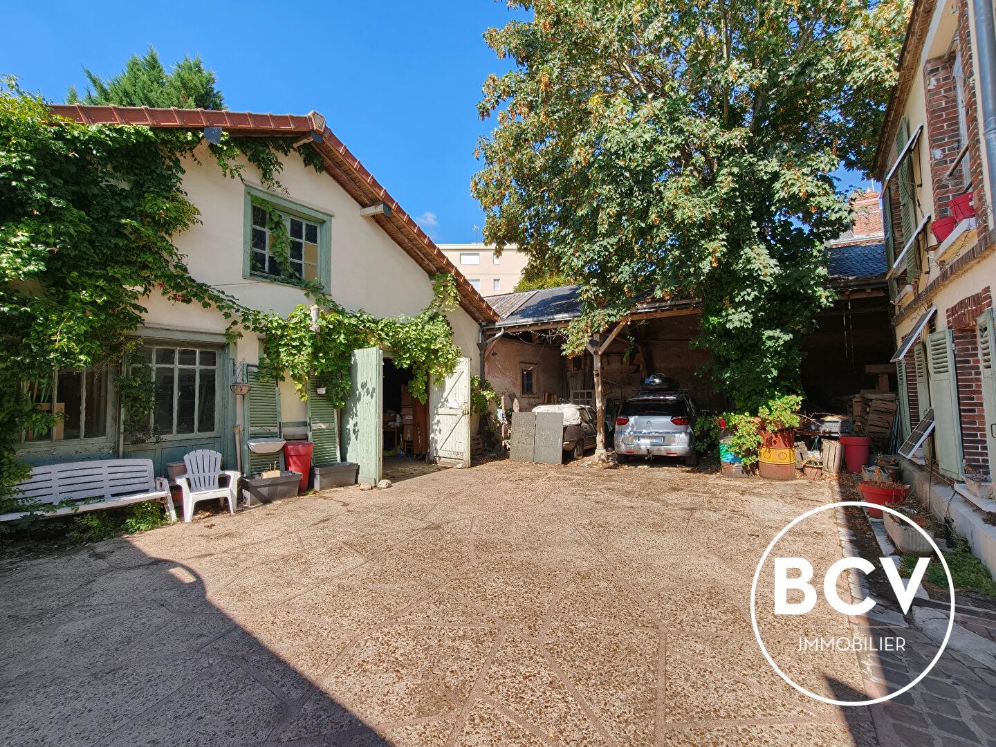 Maison atypique 255 m² au coeur de Chartres