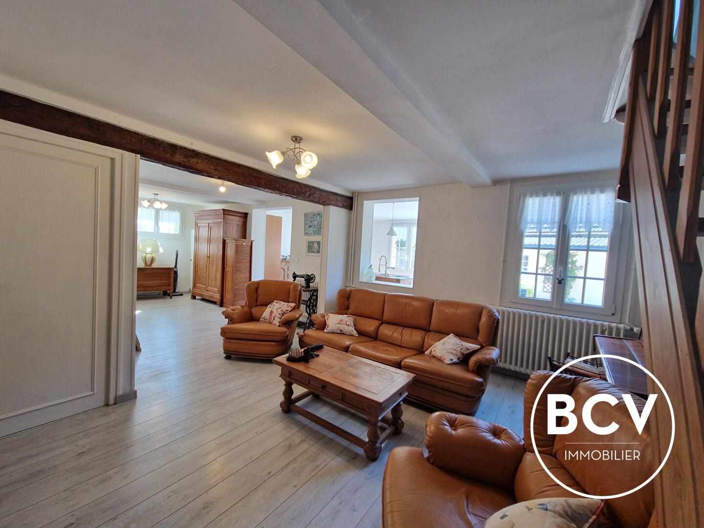 AMILLY MAISON 3 CHAMBRES PROCHE GARE
