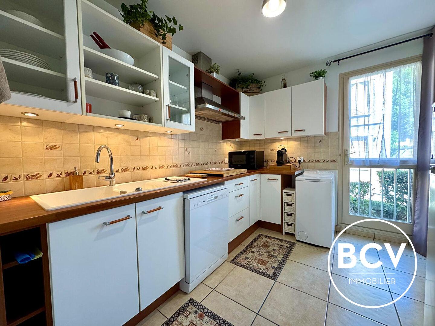 CHARTRES - Appartement loué meublé avec terrasse et parking
