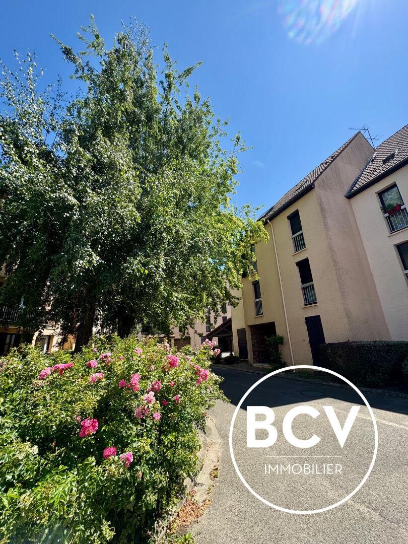 CHARTRES - Appartement loué meublé avec terrasse et parking