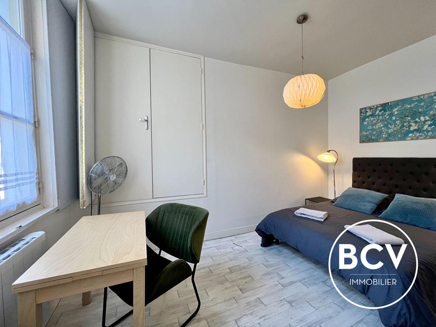 Immeuble 5 Appartements vendus loués et meublés 35700 HC/ an - Rentabilité nette 6.60%