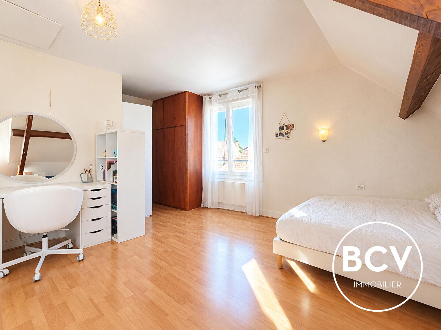 Maison Luisant 6 pièce(s) 136 m²