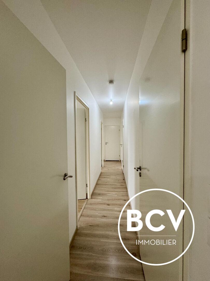 Lèves - Bel appartement 3 chambres avec balcon et parkings