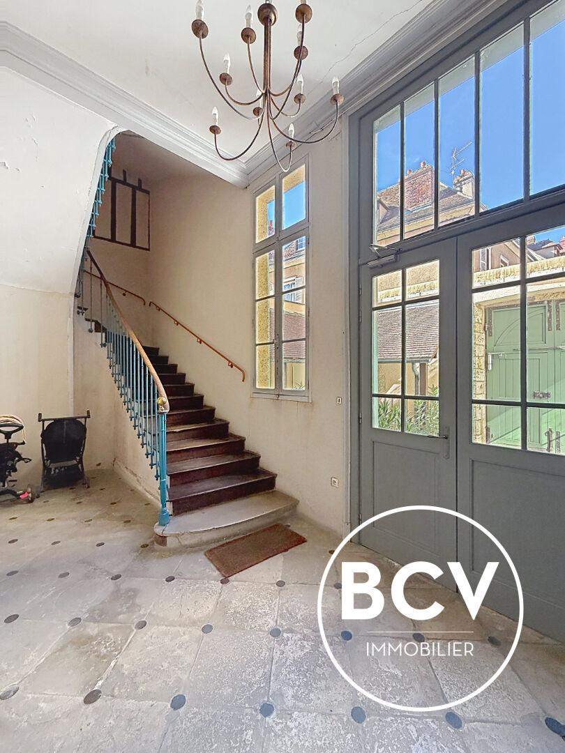 Appartement DUPLEX 28m² carrez - 48 m² au sol - Quartier Historique