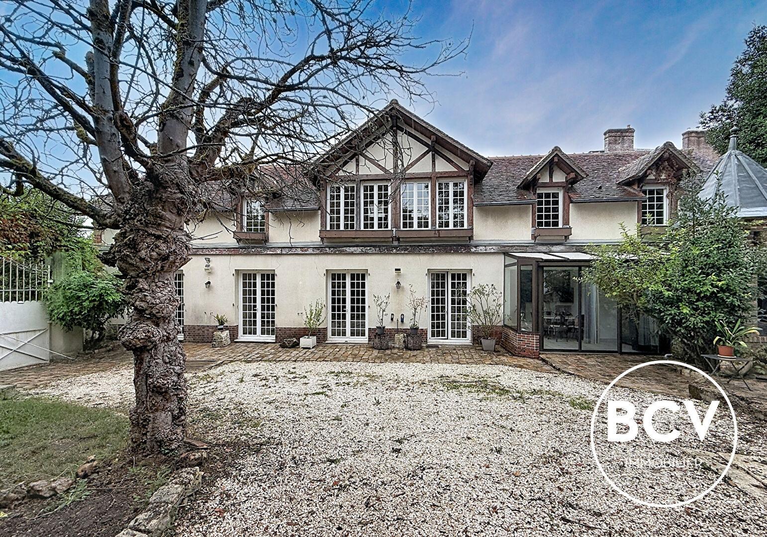 Maison coup de coeur 7 pièces 200m2 LEVES