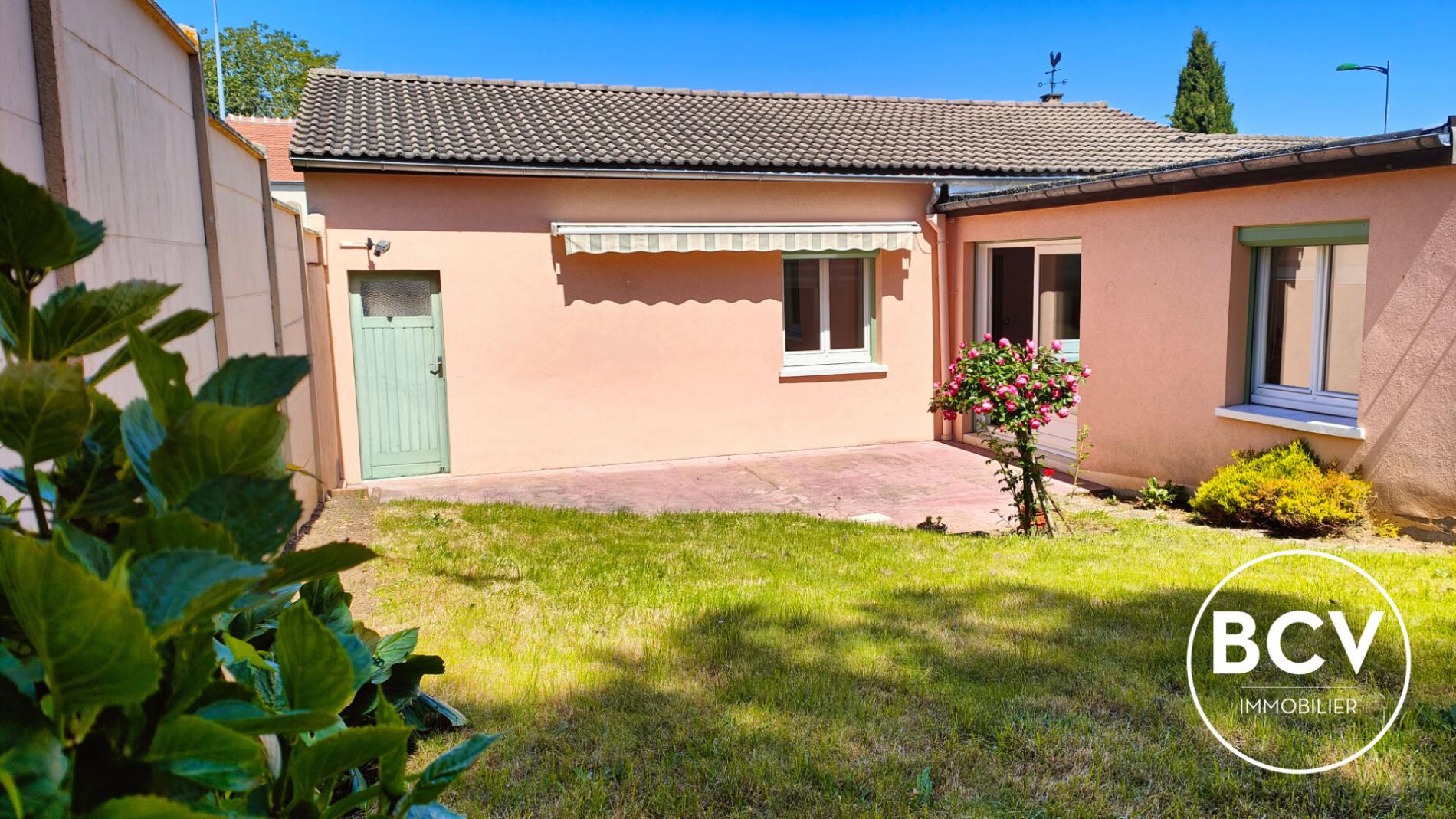 Auneau Maison de plain-pied T3 79 m² avec garage.