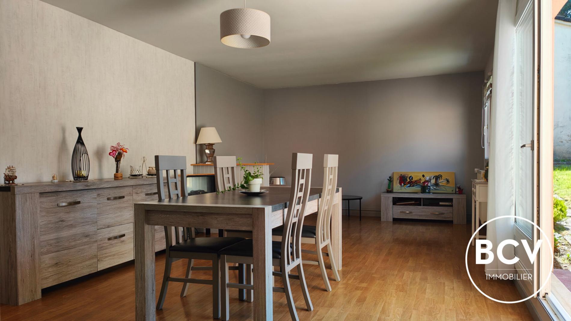 Auneau Maison de plain-pied T3 79 m² avec garage.