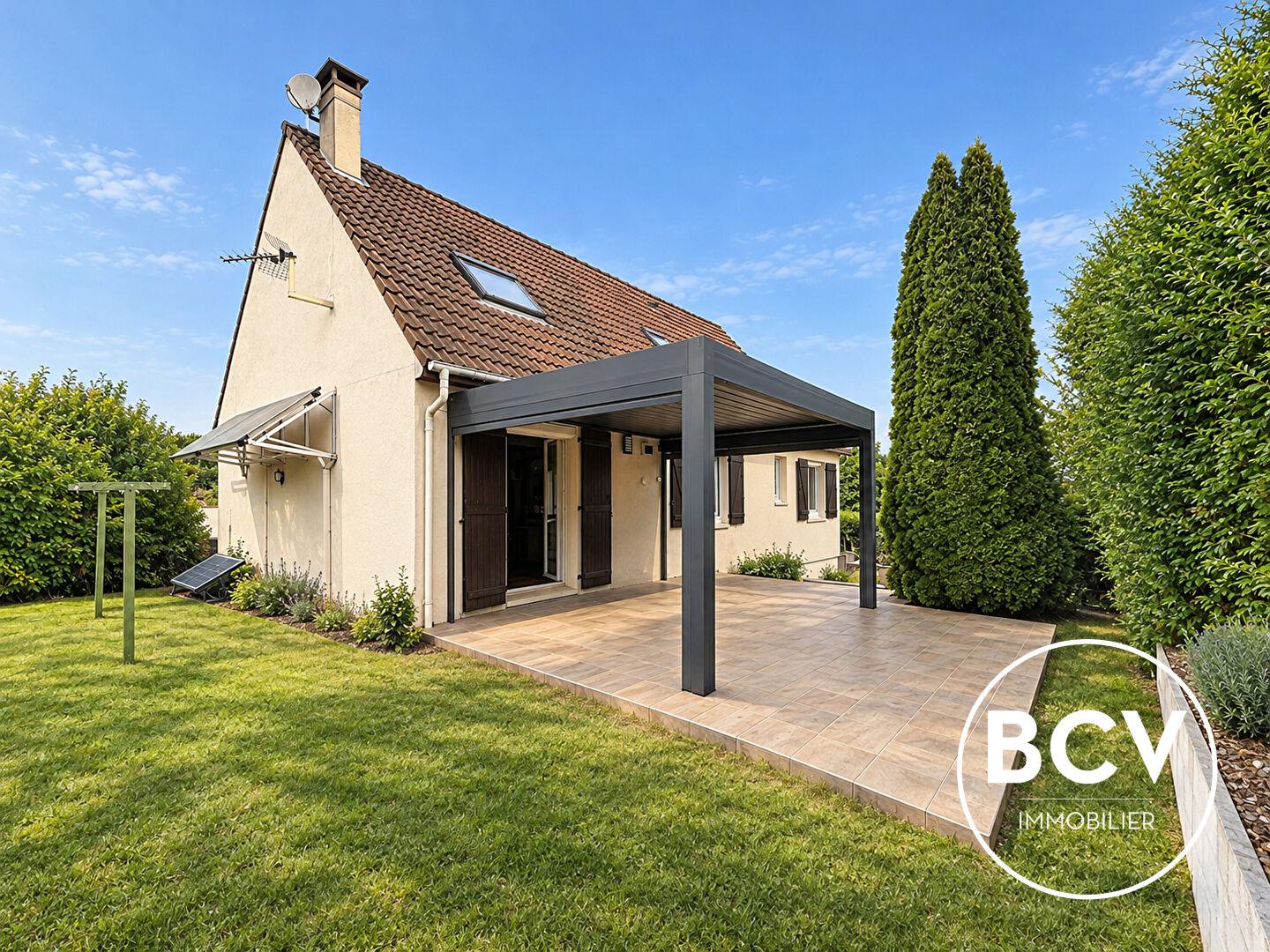 Maison familiale avec jardin et garage