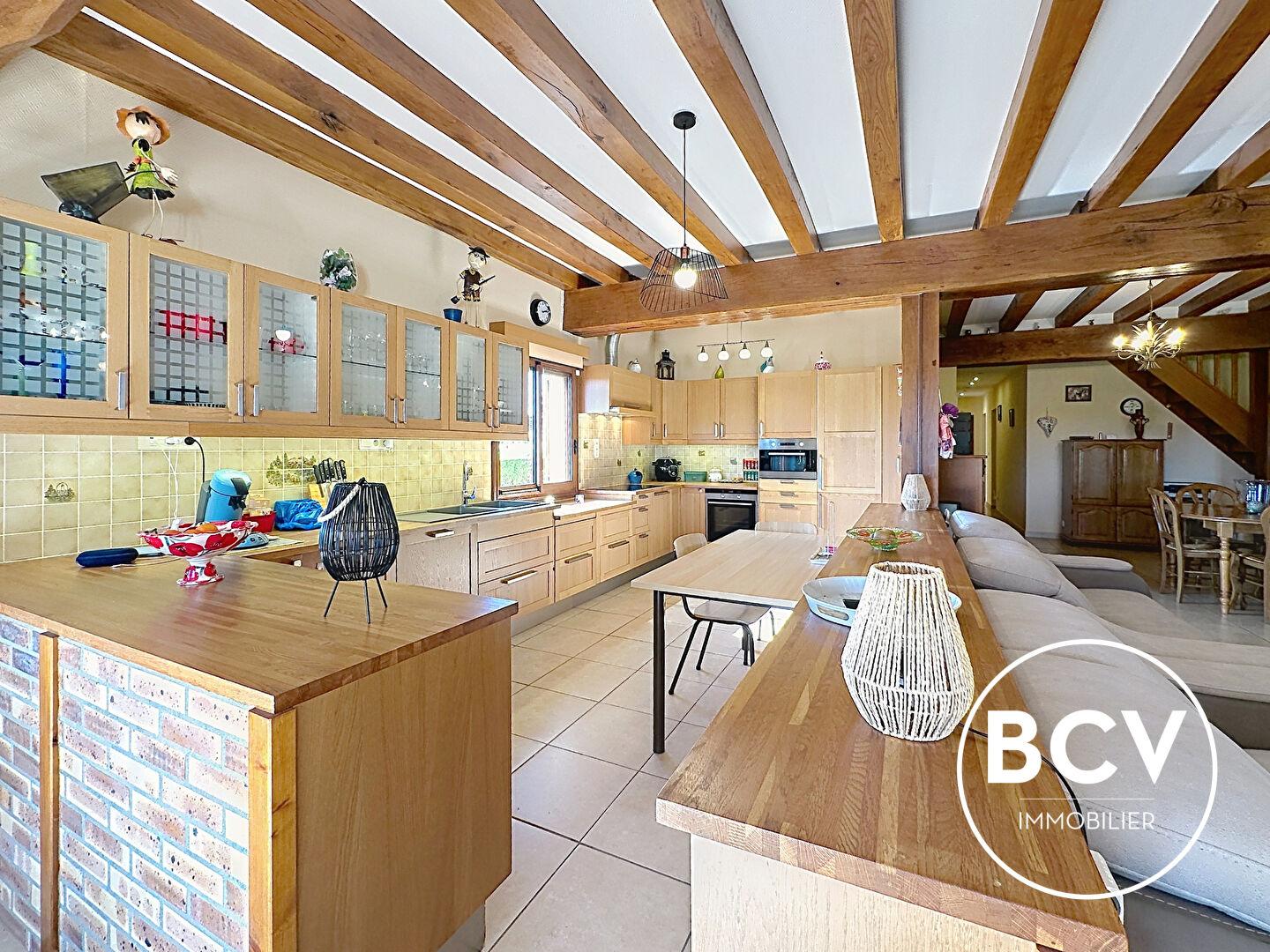 Maison T8 de 279 m² avec garage triple sur terrain de 1653m²