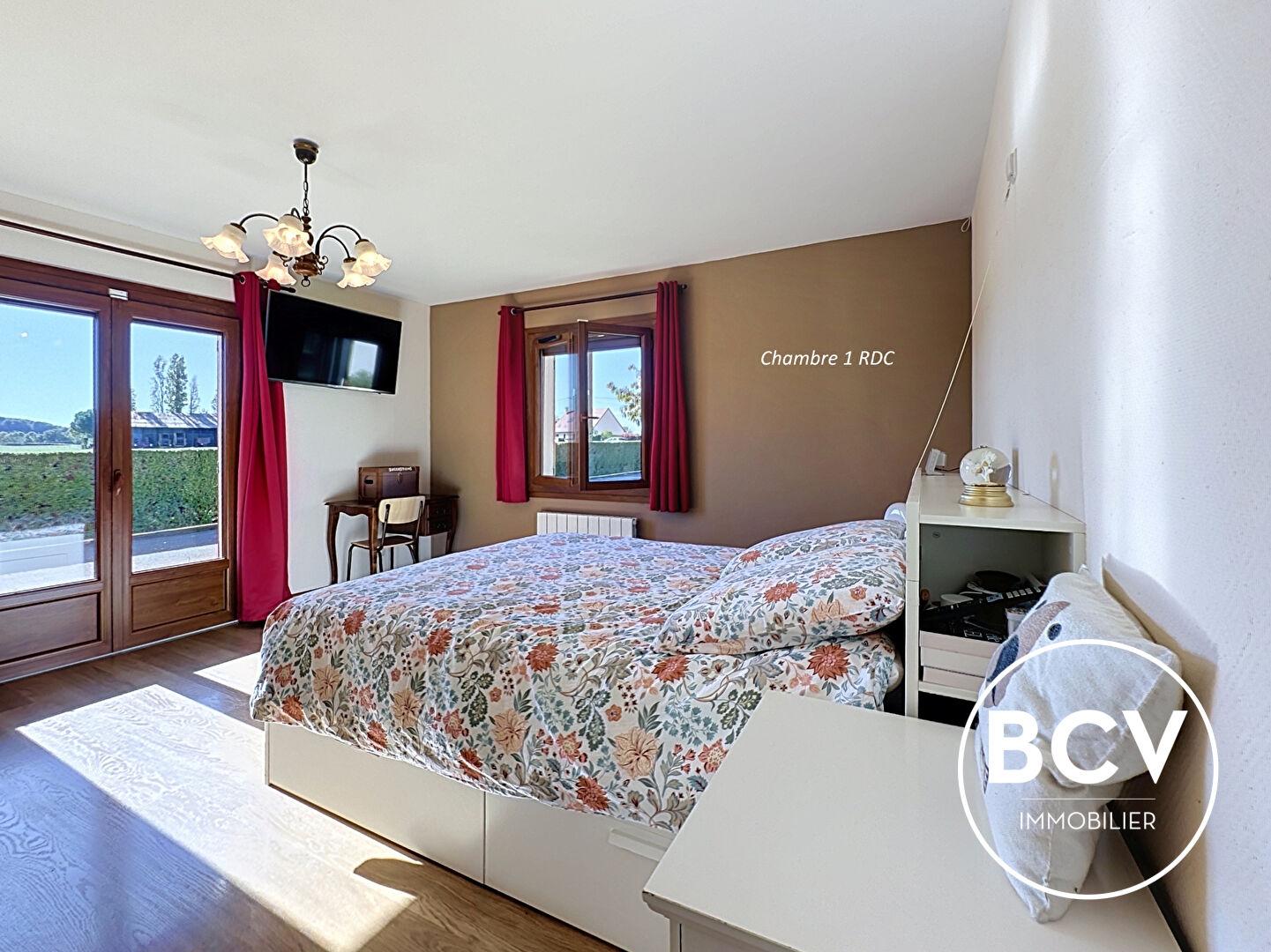Maison T8 de 279 m² avec garage triple sur terrain de 1653m²