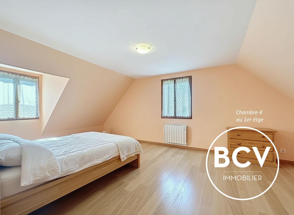 Maison T8 de 279 m² avec garage triple sur terrain de 1653m²