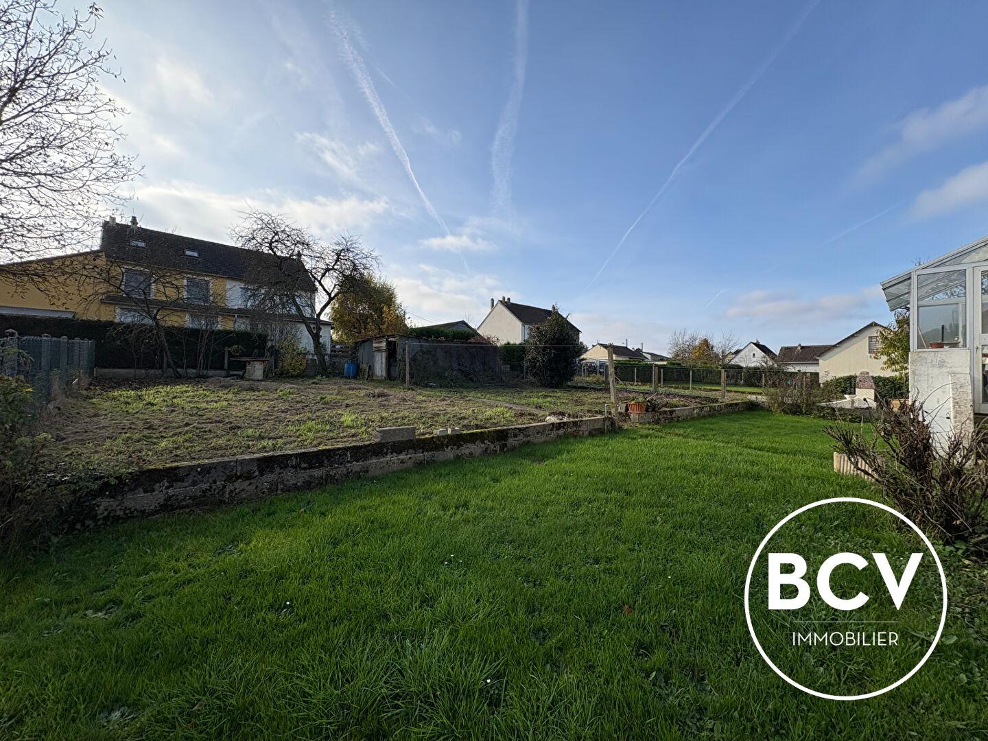 Maison T3 de 66 m2 avec sous sol total et grenier aménageable