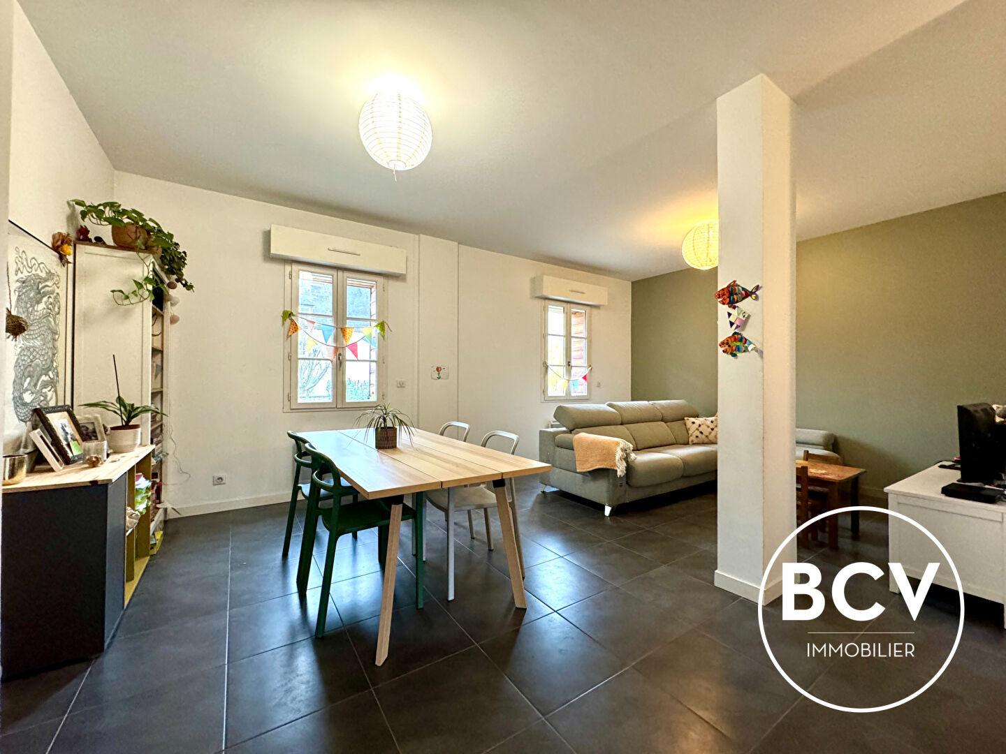 Appartement en Duplex + stationnement + cave