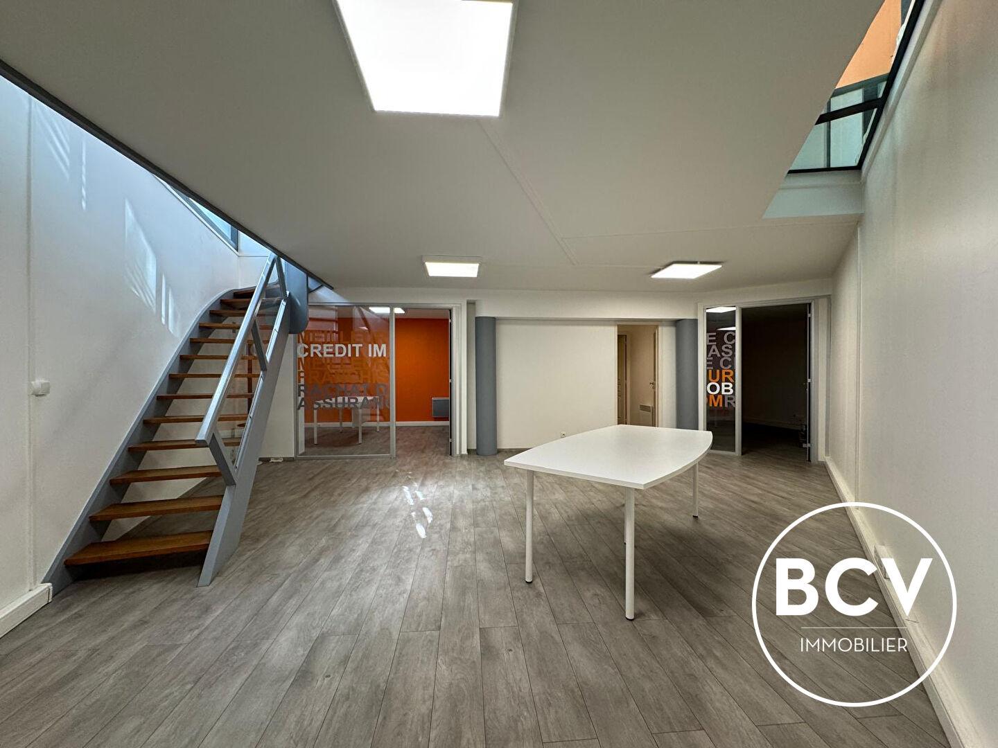 Local commercial - place des Epars