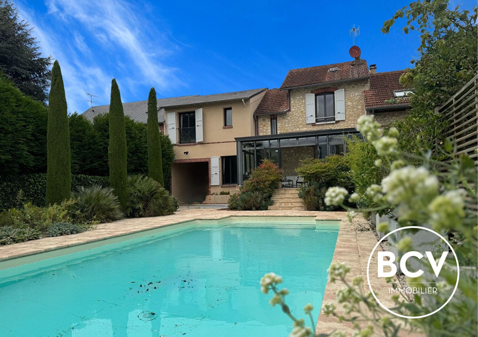 Maison Chartres 185 m2 avec dépendance et double garage