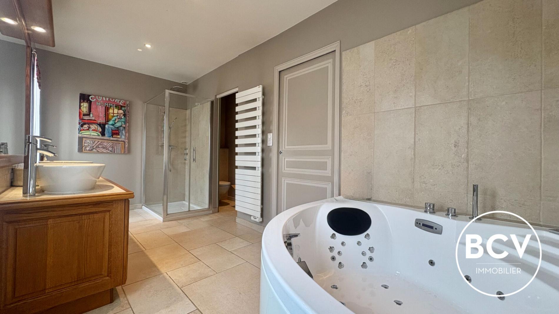 Maison Chartres 185 m2 avec dépendance et double garage