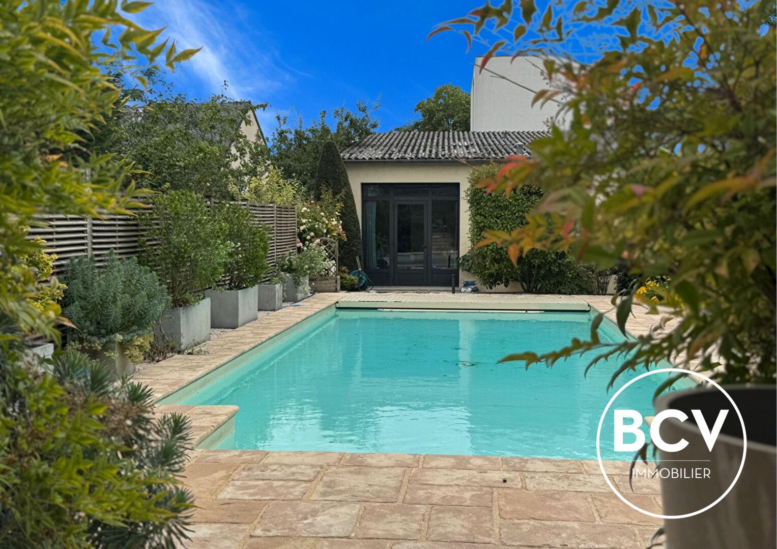 Maison Chartres 185 m2 avec dépendance et double garage